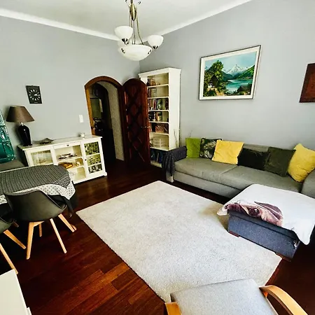 Grottgera 9 Apartman *