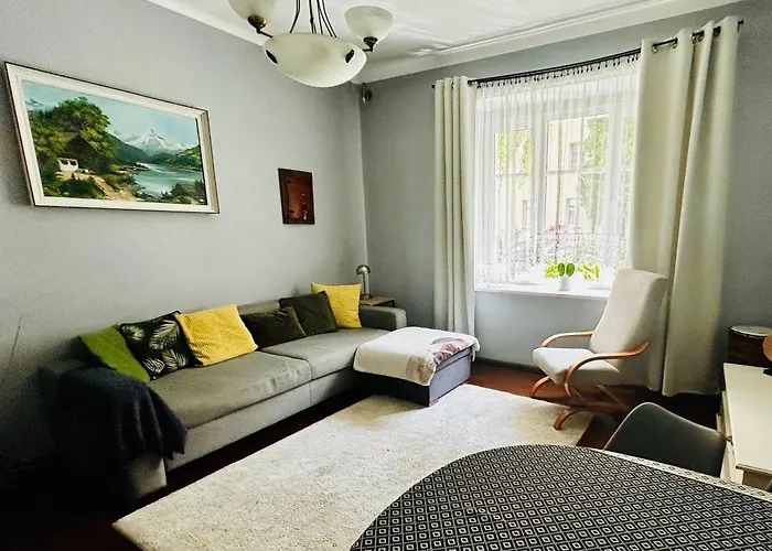 Apartman Grottgera 9 *