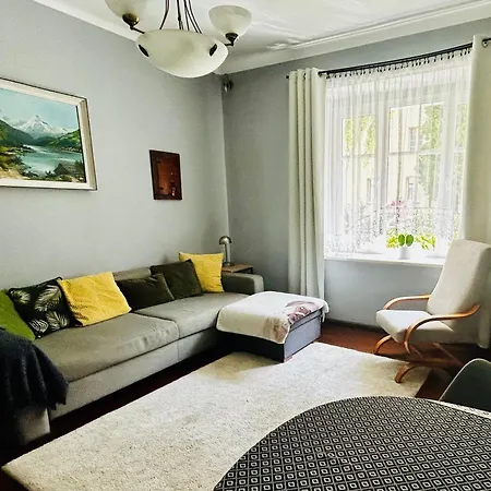 Apartment Grottgera 9 *